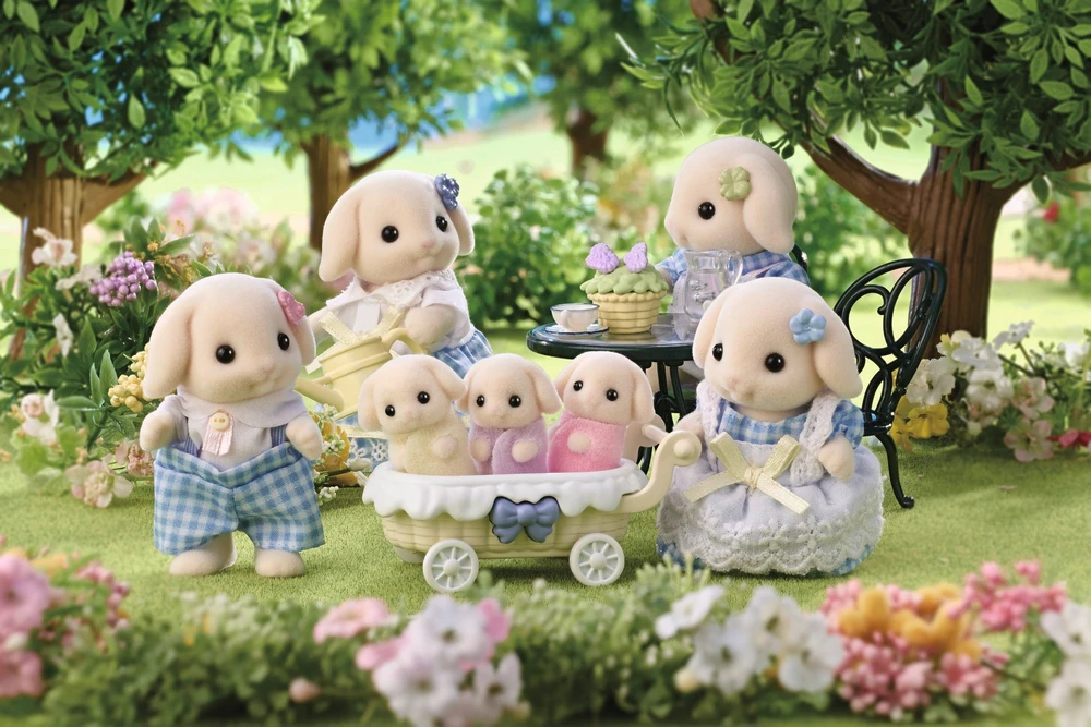 SYLVANIAN FAMILIES Gėlių triušiukų šeimynėlė
