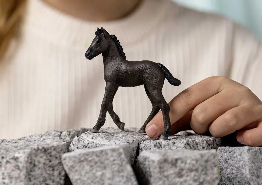 Schleich figūrėlė Fryzų veislės kumeliukas