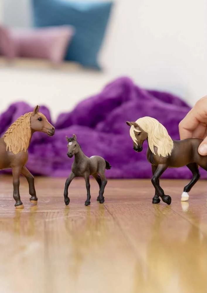 Schleich figūrėlė Paso Peruano veislės žirgas