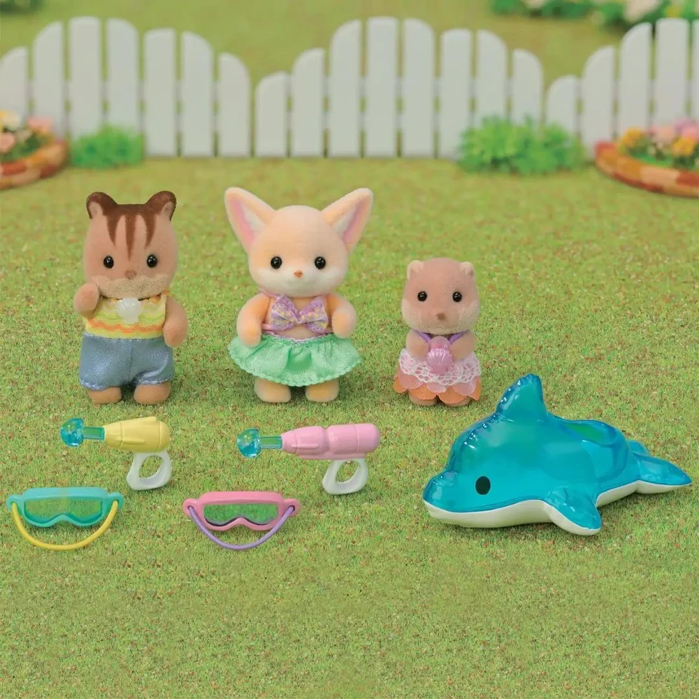 SYLVANIAN FAMILIES Rinkinys „Linksmybės baseine“