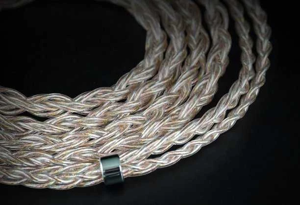 FiiO LC- RE PRO 2022 - MMCX ausinių kabelis su keičiamais kištukais (Gold- Sidabrinis- Copper)