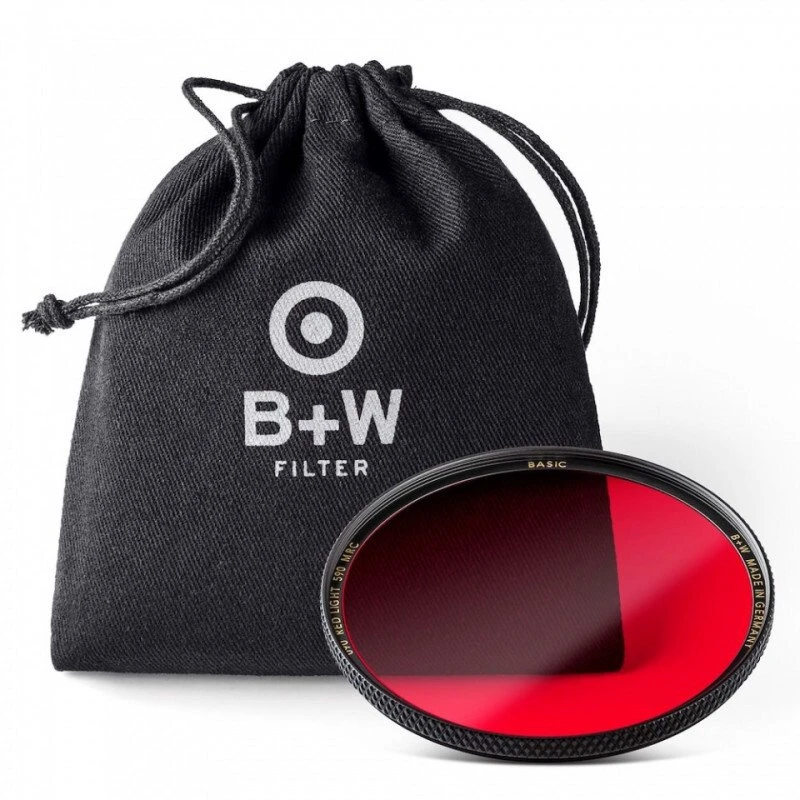 B+W filtras raudonas B+W Basic 090 Raudona Light 590 MRC 1102685 72mm