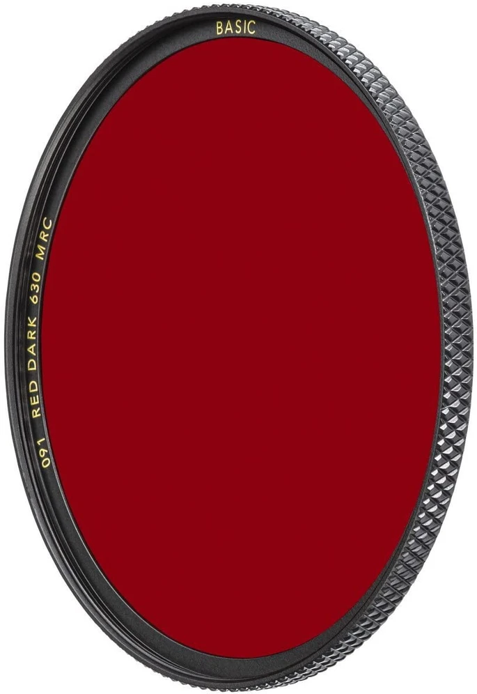 B+W filtras tamsiai raudonas B+W Basic 091 Raudona Dark 630 MRC 1102697 52mm