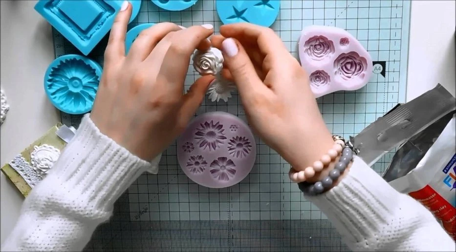 Modelinas FIMO Effect, 57 g, žėrinčios raudonos spalvos