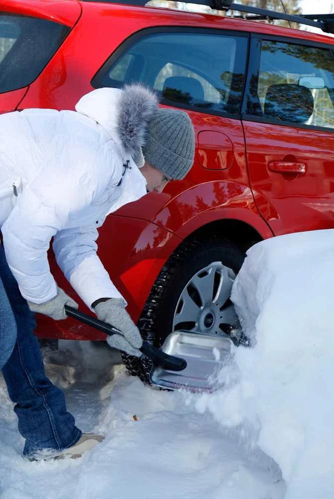 Fiskars stovyklautojo ir vairuotojo kastuvėlis