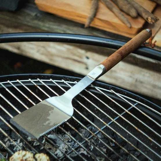 Fiskars Norden Grilis mentelė