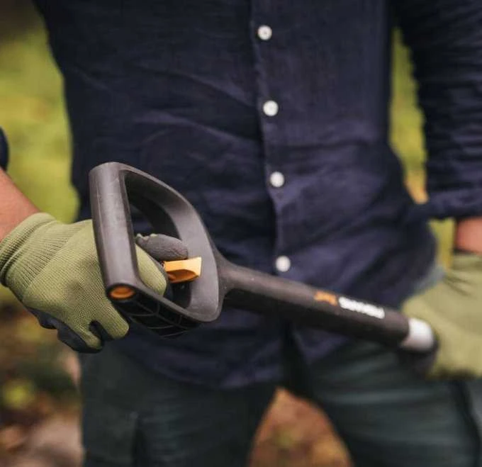 FISKARS TELESKOPINIS KASTUVAS XACT