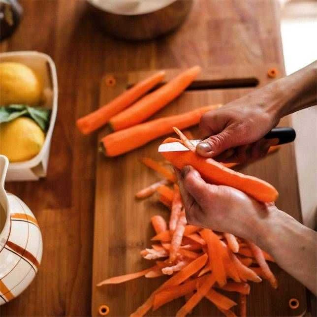 Fiskars Functional Form skutimo peilis tiesia geležte