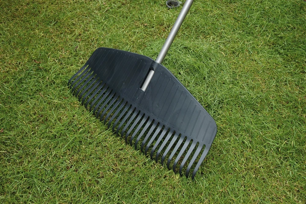 Fiskars Fiskars lengvas platus lapų grėblys 1000660