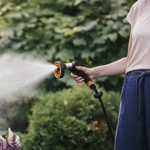 Fiskars Daugiafunkcis „FiberComp™“ laistymo pistoletas, su valdymu priekyje