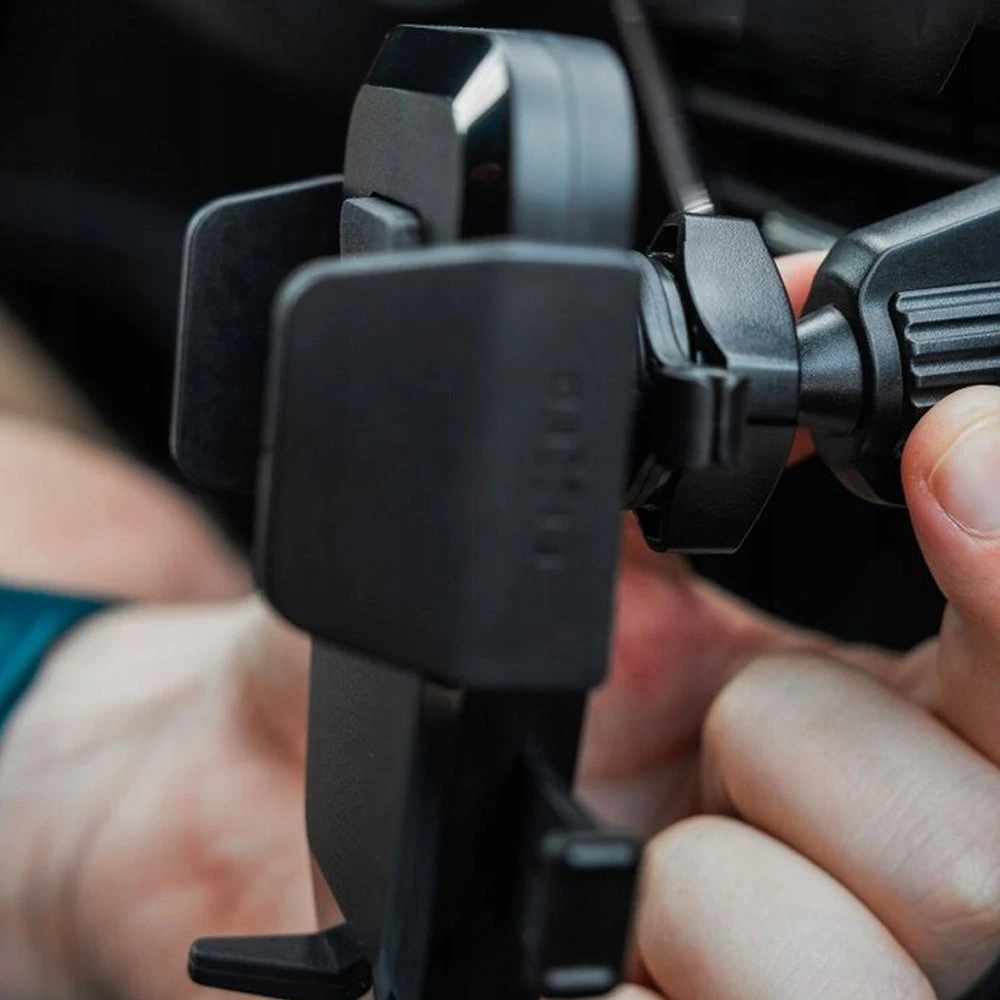 Fixed FIXED Iconiq Uniwersalny uchwyt automobilinis su mocowaniem do kratki, juoda