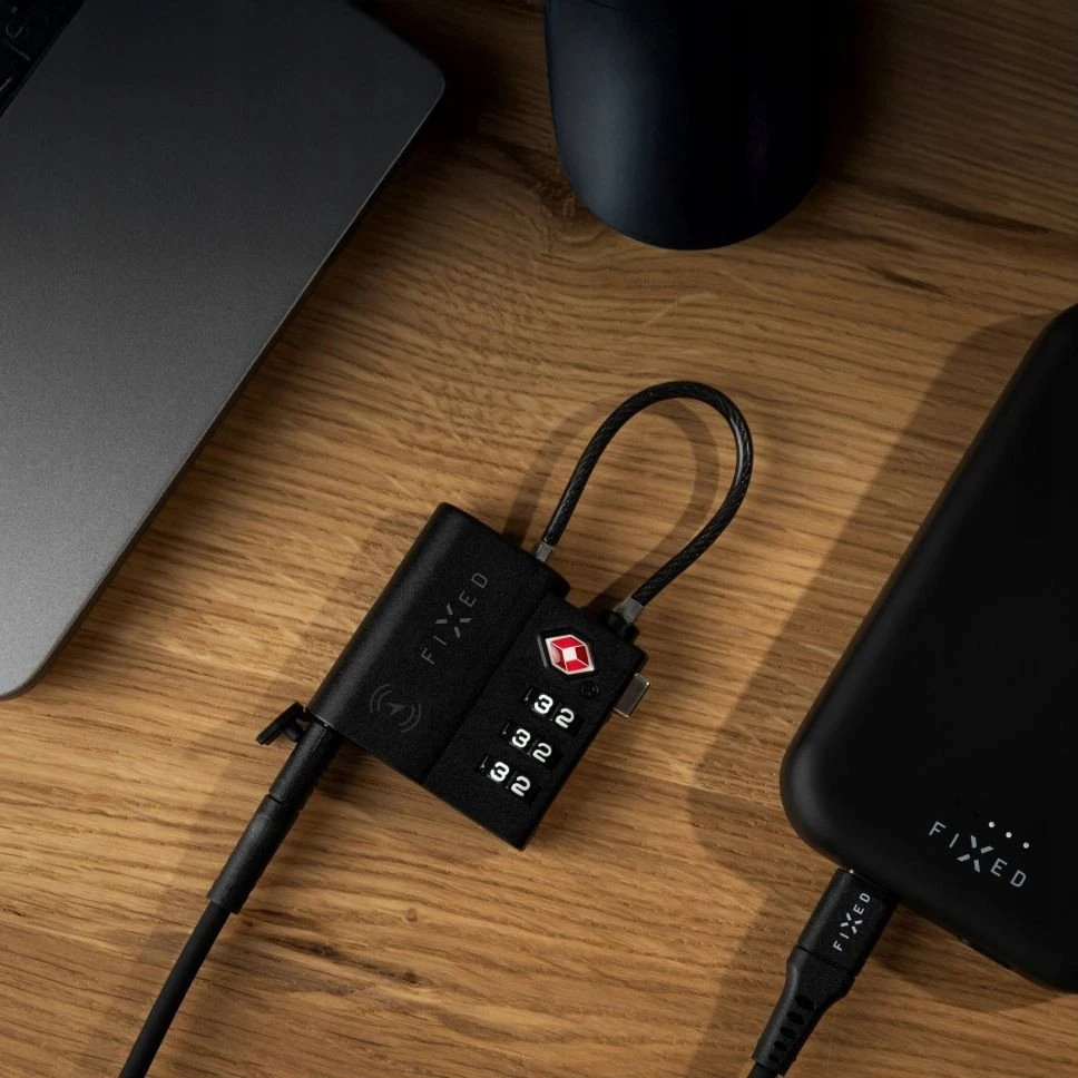 Fixed IŠTAISYTA „Tag Lock“ su „Find My“ palaikymu ir TSA, juodos spalvos