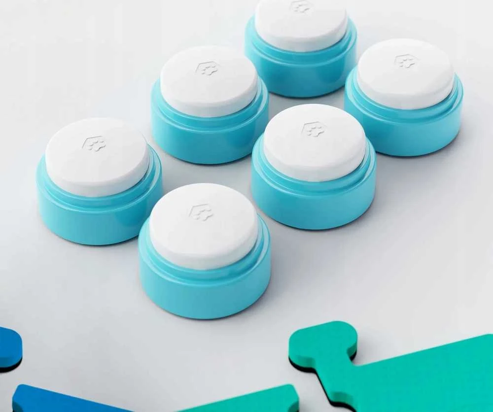 Flic FluentPet - Connect Get Started Expansion Kit - 6 mygtukų rinkinys su putplasčio kilimėliais ir lipdukais, skirtas bendrauti su šunimi / kate Connect sistemai