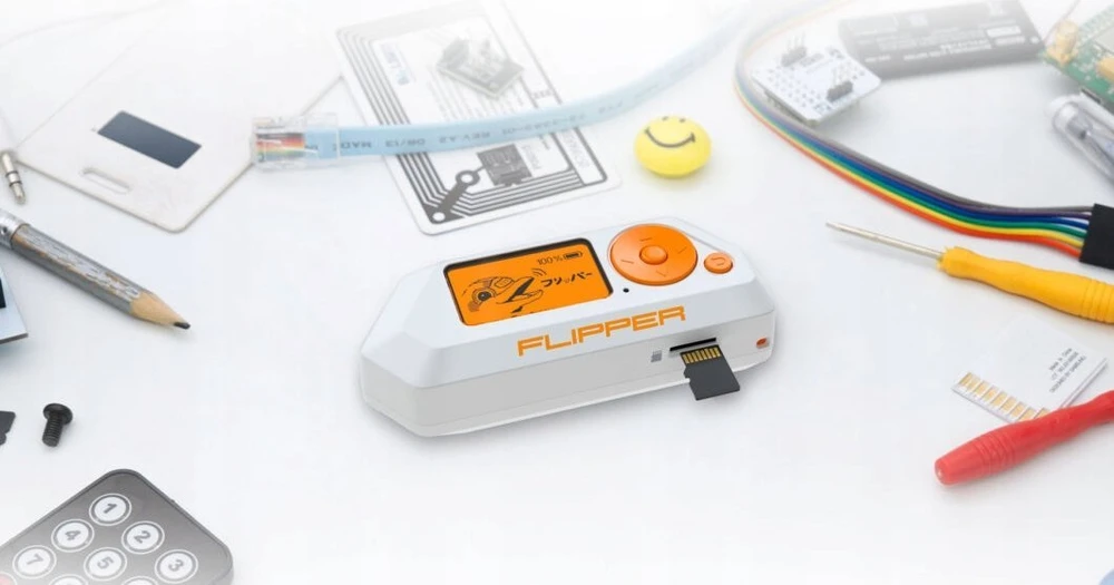 Flipper Zero – Basic – daugiafunkcis Bluetooth/RFID/RF/IR/GPIO/1-Wire įrankis