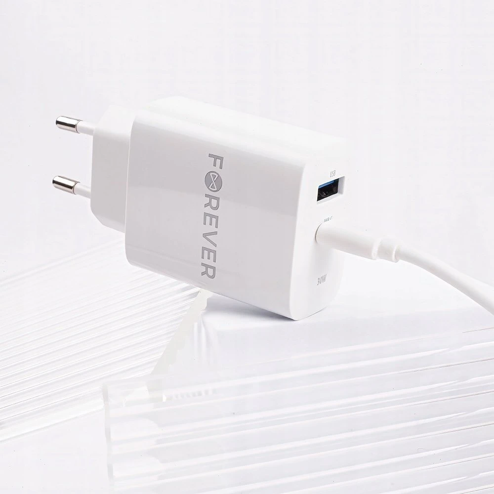 Forever TC-07-30AC PD QC įkroviklis 1x USB-C 1x USB 30W baltas + USB-C – USB-C laidas 60W