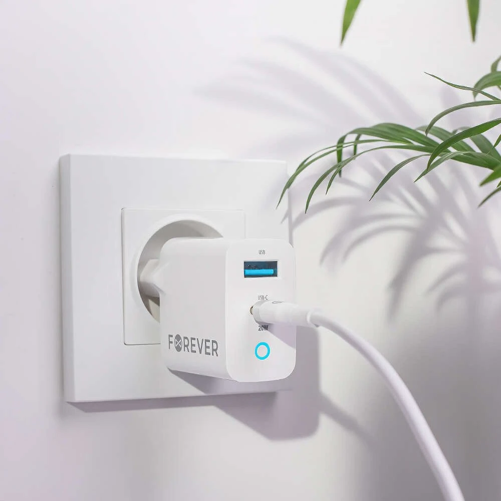 Forever TC-06-20AC PD QC įkroviklis 1x USB-C 1x USB 20W baltas