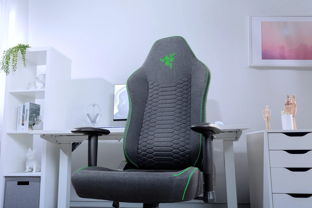 „Razer Razer Iskur V2 X“ žaidimų kėdė, integruota juosmens atrama, atlenkiama – juodas, aptraukta audiniu