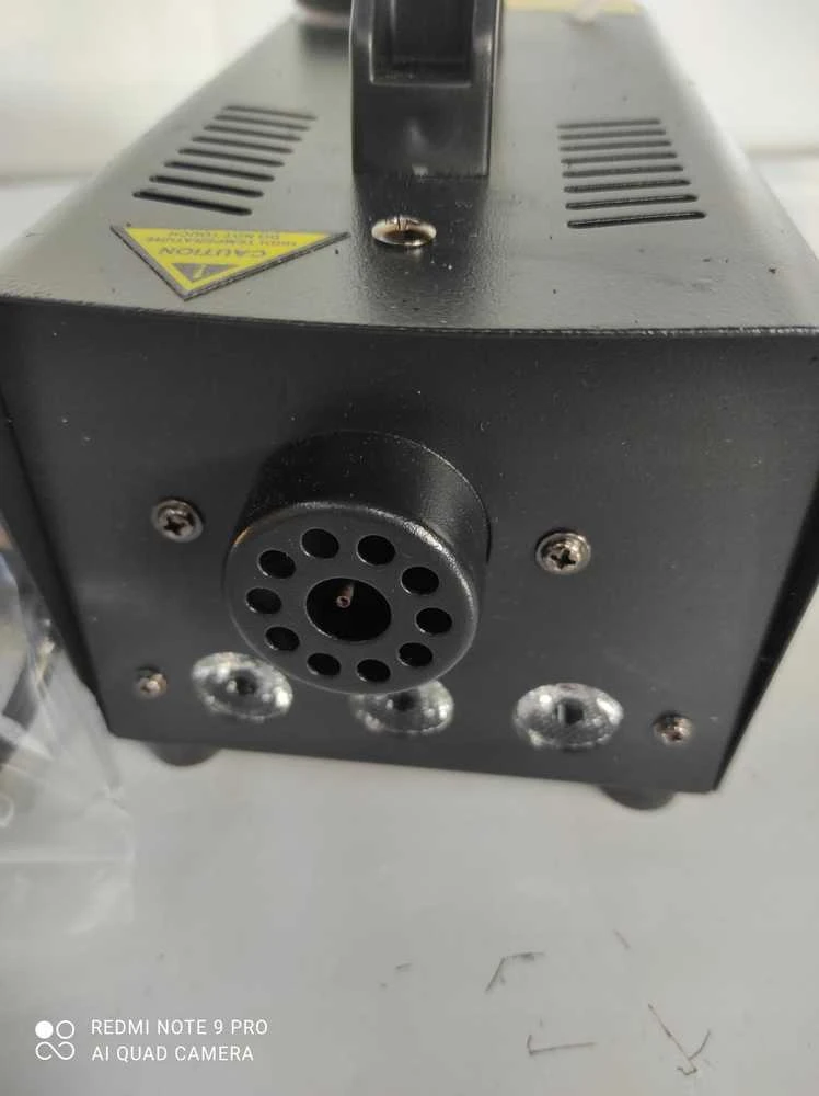 Freepower Dūmų generatorius Fogger 500W LED su pulteliu ir šviesomis