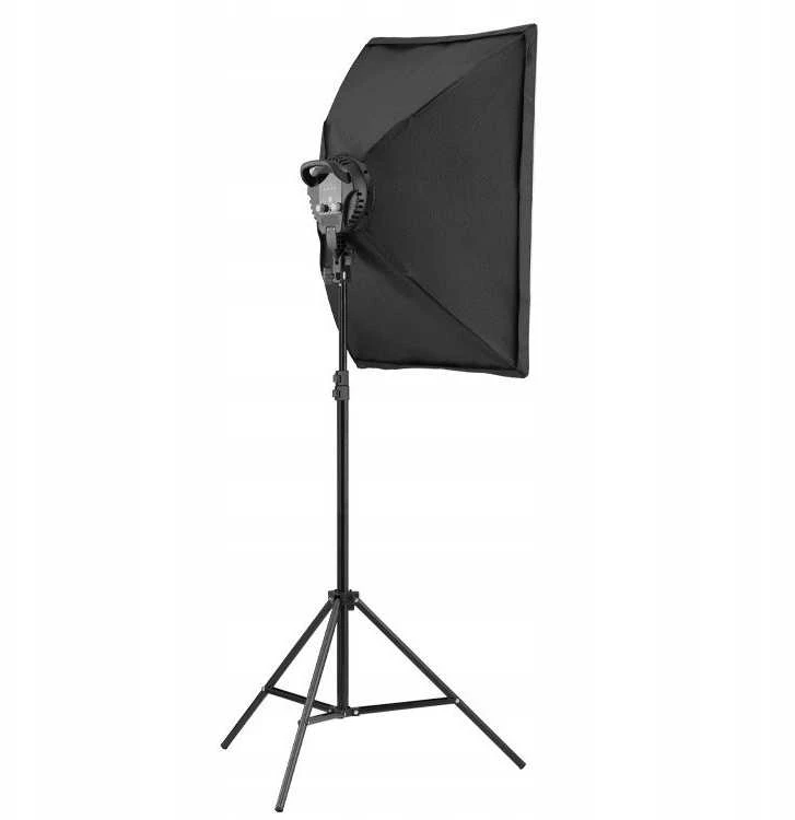 Studijinė lemputė Freepower LED lemputė FreePower LED-30RGB su softboxais 50x70cm