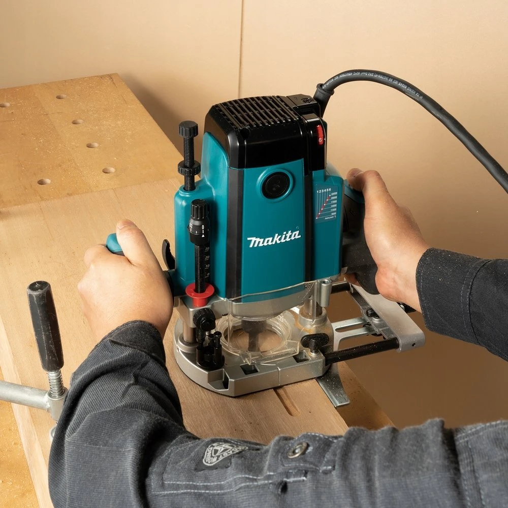 Makita elektrinė freza RP2303FC01, 2100W, 12mm