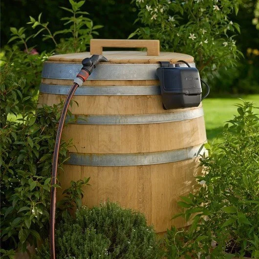 Gardena Akumuliatorinis lietaus vandens rezervuaro siurblys 2400 ComfAuto 18V P4A rinkinys