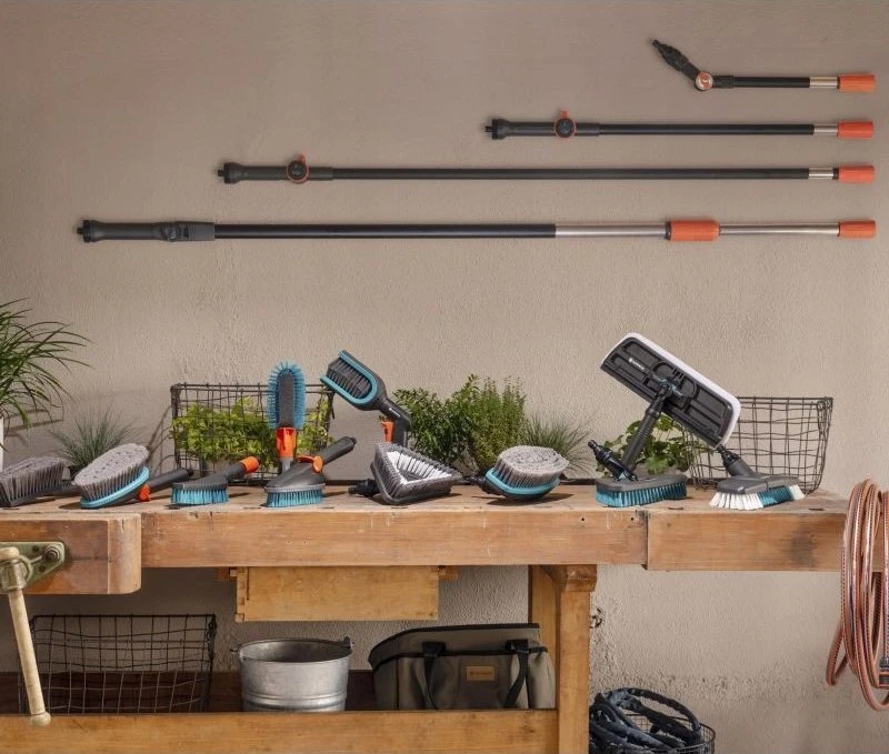 Gardena "Cleansystem" rankena M, didesniems plotams plauti, jungiama prie vandens tiekimo