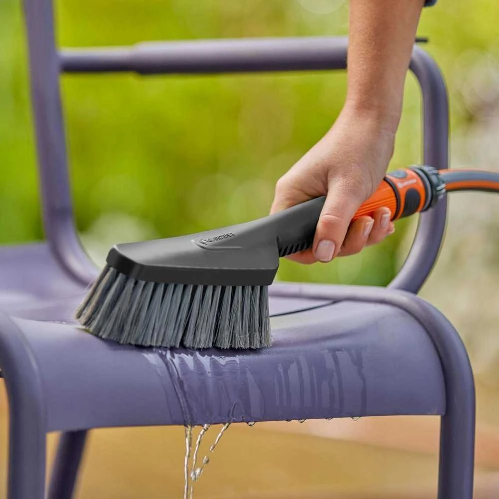 Gardena "Cleansystem" rankinis šepetys "Soft" S, su vandens jungtimi, mažesniems paviršiams