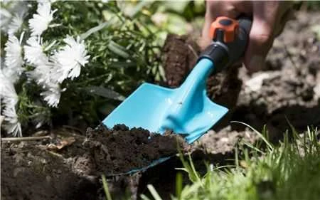 Gardena Combisystem rankinis Kastuvėlis