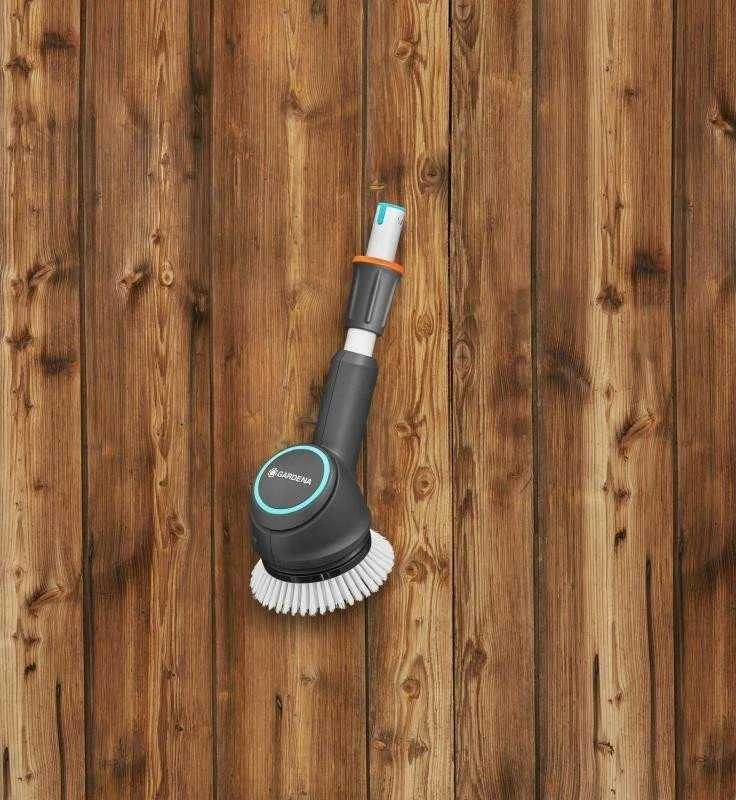 Gardena AquaBrush diskinis šepetys - praktiškas ir patogus valymo priedas