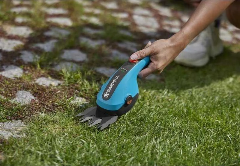 Gardena Akumuliatorinės žolės ir krūmų žirklės ClassicCut Li