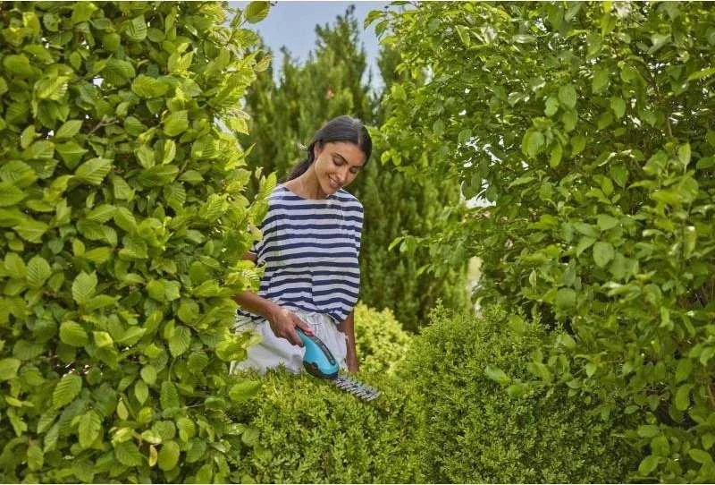 Gardena Akumuliatorinės žolės ir krūmų žirklės ClassicCut Li