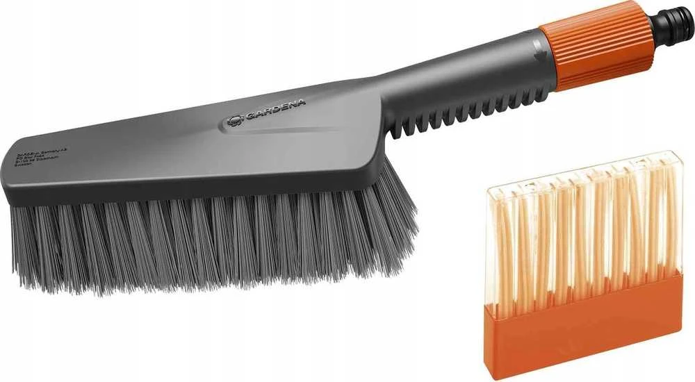 Gardena Cleansystem" plovimo komplektas su rankiniu šepečiu "Soft" M ir plovimo šampūno lazdelėmis