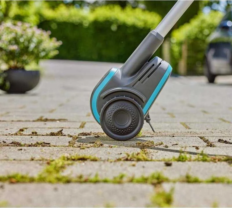 Gardena Akumuliatorinis trinkelių tarpų valytuvas EasyWeed 1800/18V P4A be akumuliatoriaus ir kroviklio