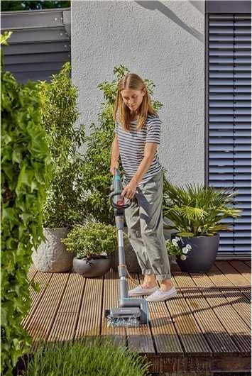 Gardena Akumuliatorinis daugiafunkcinis valytuvas "AquaBrush Patio", skirtas mediniams paviršiams ir terasoms