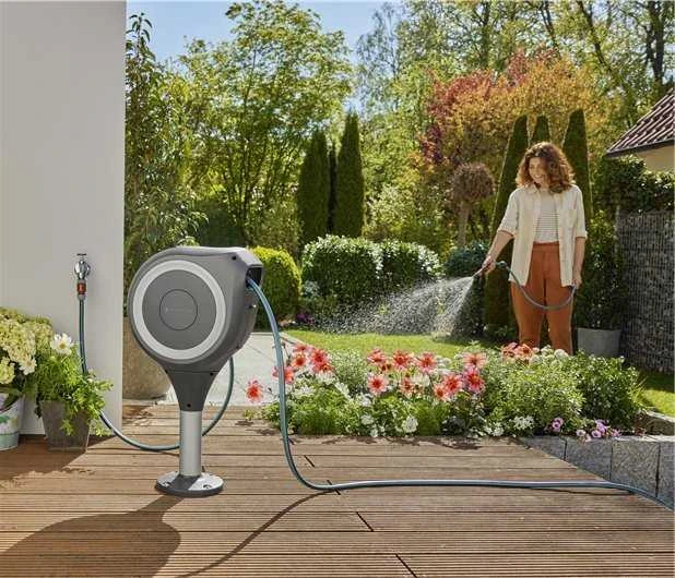 Gardena GARDENA lauko žarnų dėžė RollUp M, 20 metrų, žarnos ritė (pilkas/baltas, su valymo švirkštu)