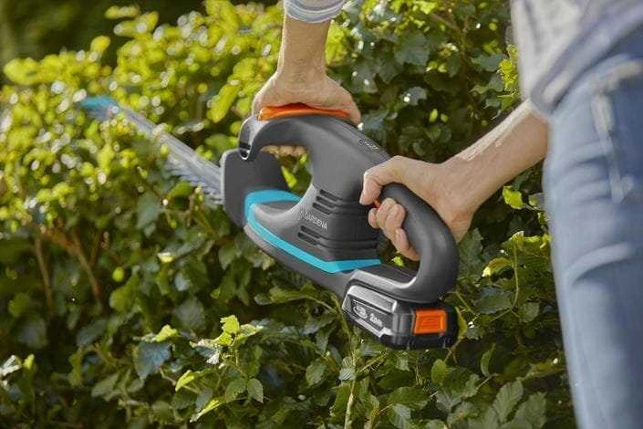 Gardena Akumuliatorinės gyvatvorių žirklės EasyCut 40/18V solo