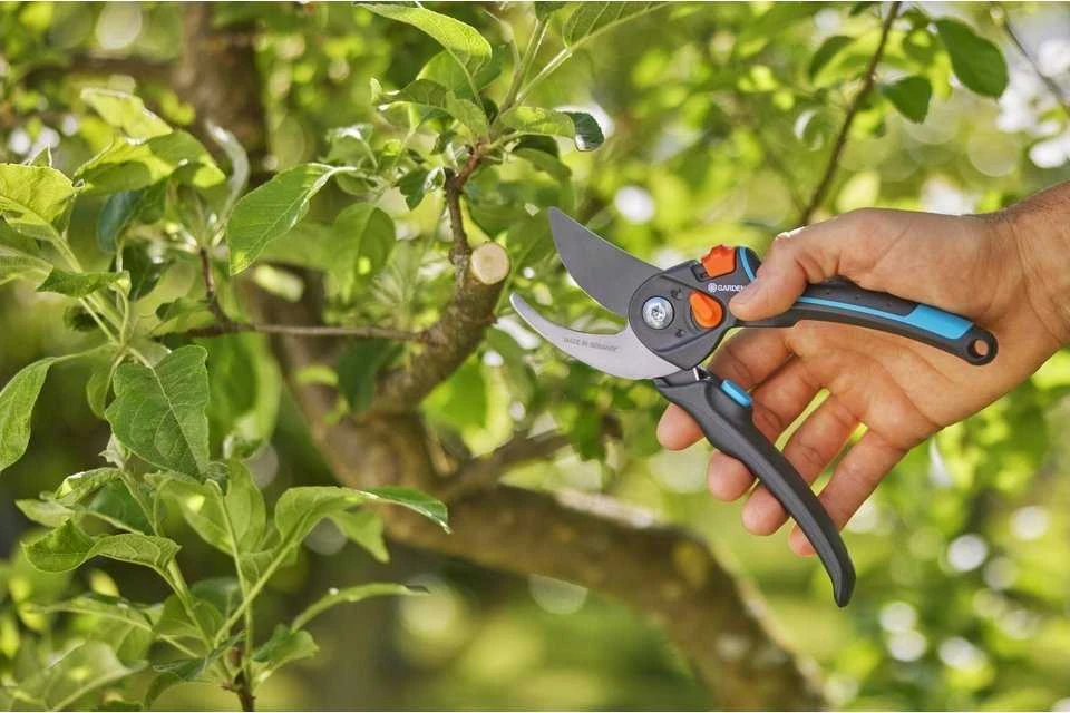 Gardena PremiumCut Pro Flex, dviašmenis, žaliai medienai 24cm 12252-20