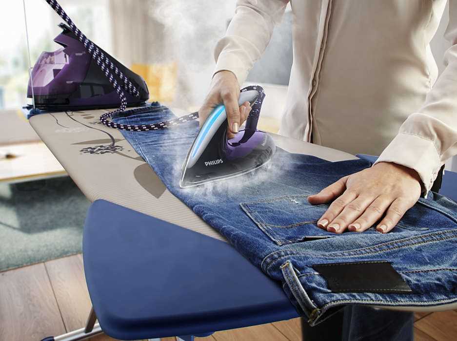 Lygintuvas su garų generatoriumi Philips GC9650/80 (2400W; spalva violetinė)