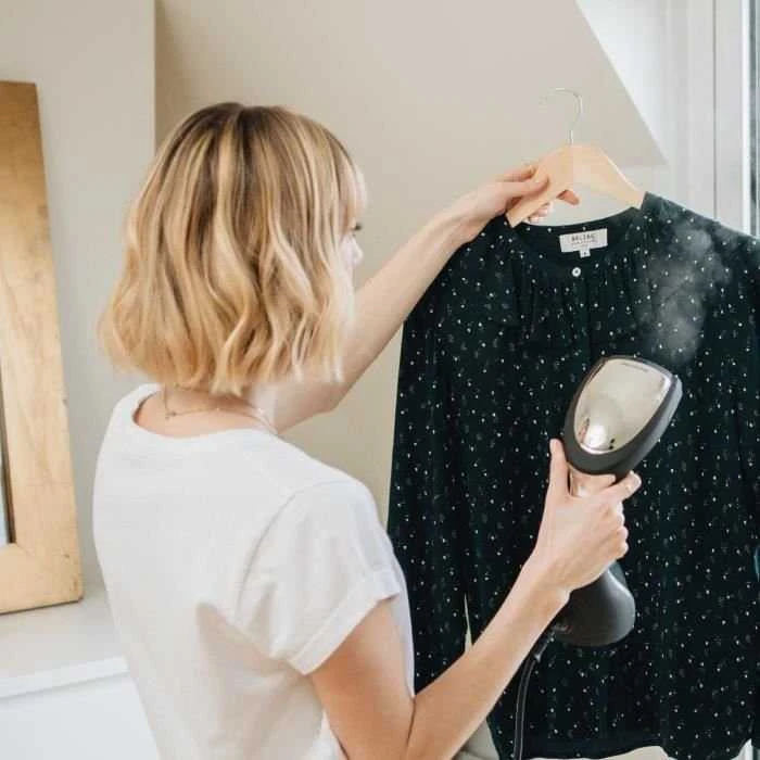 Garinis drabužių valytuvas SteamOne sTravel  (1400 W, juodos spalvos)