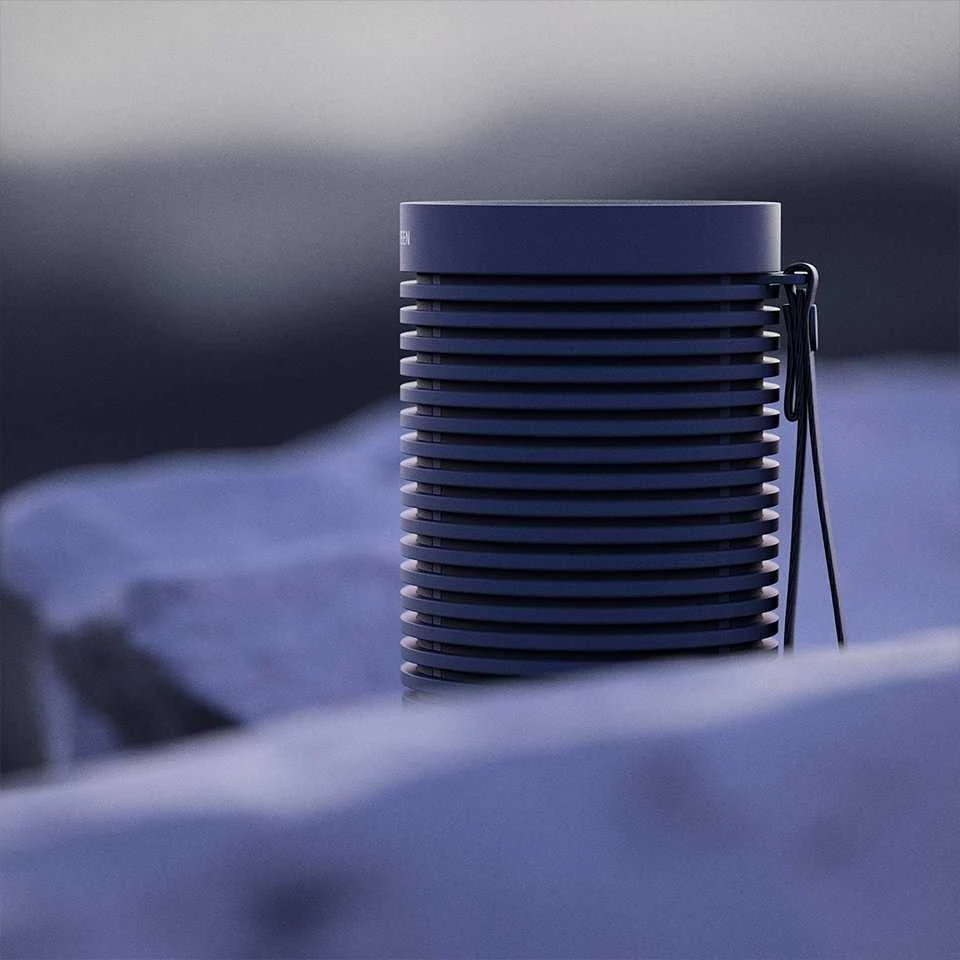 Bang & Olufsen Explore nešiojama ir tvirta Bluetooth kolonėlė, mėlynos spalvos (Navy)