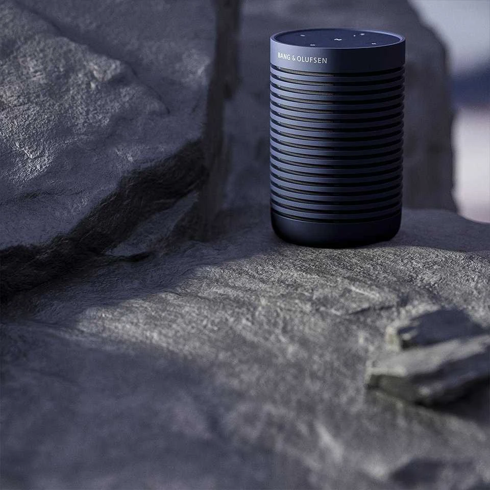 Bang & Olufsen Explore nešiojama ir tvirta Bluetooth kolonėlė, mėlynos spalvos (Navy)