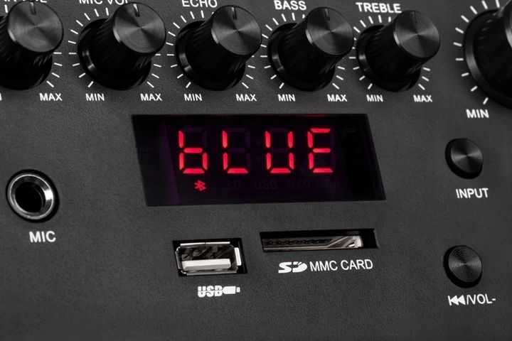 Kruger & Matz Aktyvus garsiakalbis (su 2 belaidžiais mikrofonais UHF, SD, Bluetooth, FM, USB) 40 W
