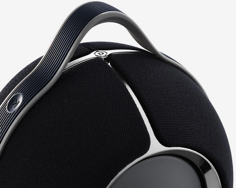 Nešiojama kolonėlė Devialet Mania, Juodos spalvos