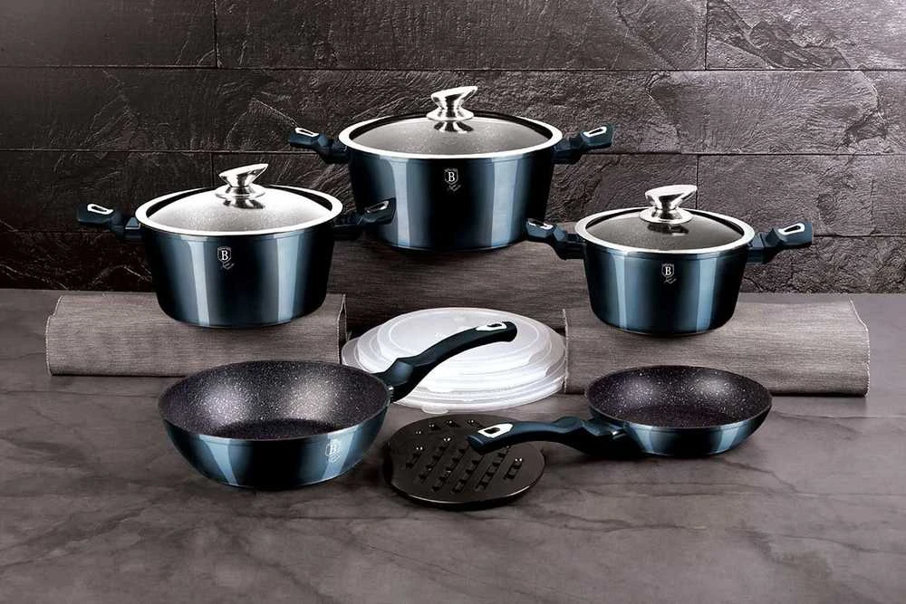 Rinkinys 2 Kalėdinių sausainių kepimo formos Berlinger Haus Carbon Pro BH-6950
