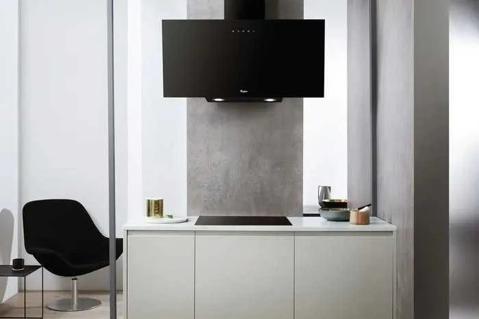 Įmontuojamas gartraukis Whirlpool AKR 749/1 X