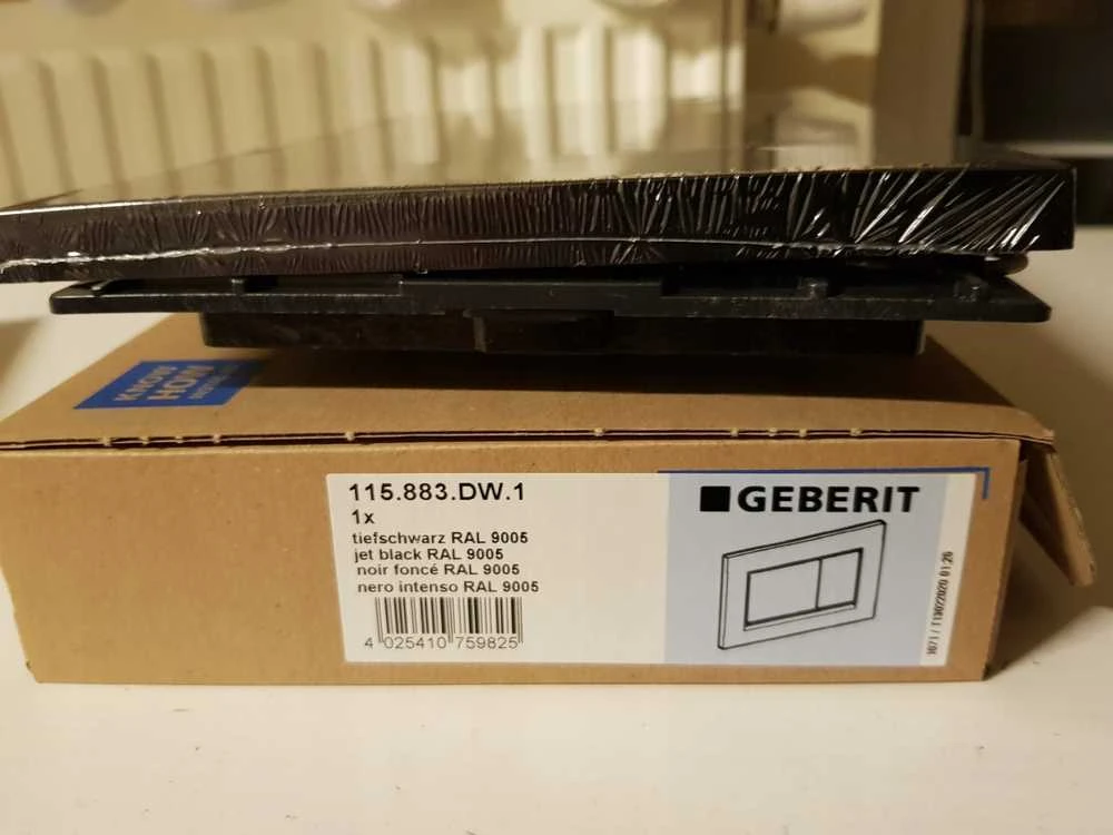Geberit Sigma30 nuleidimo plokštelė dvigubo nuleidimo sistemai, matinė juoda/chromuota 115.883.14.1