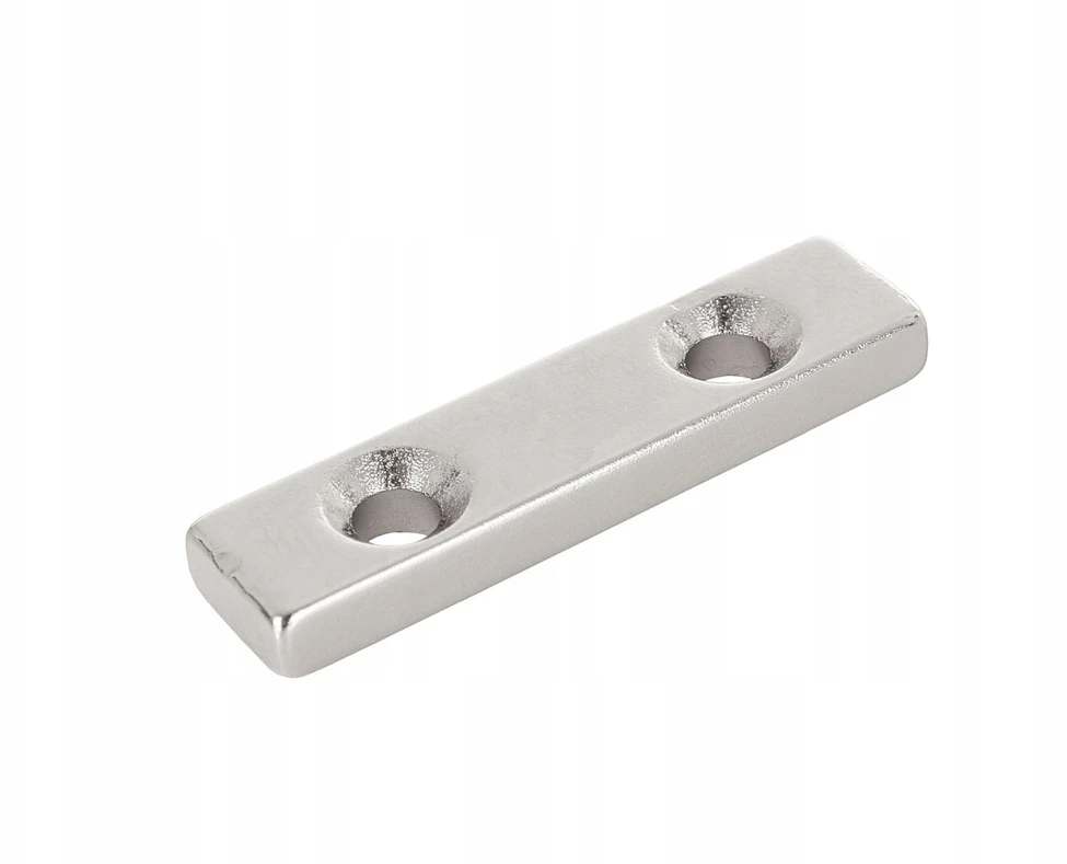 Geko Magnes neodymowy płytkowy su otworami na wkręty 40x10x5mm 2vnt.(2)