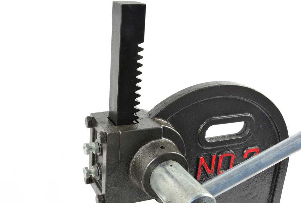 Geko #Mechaninis stalinis presas 2T (1)