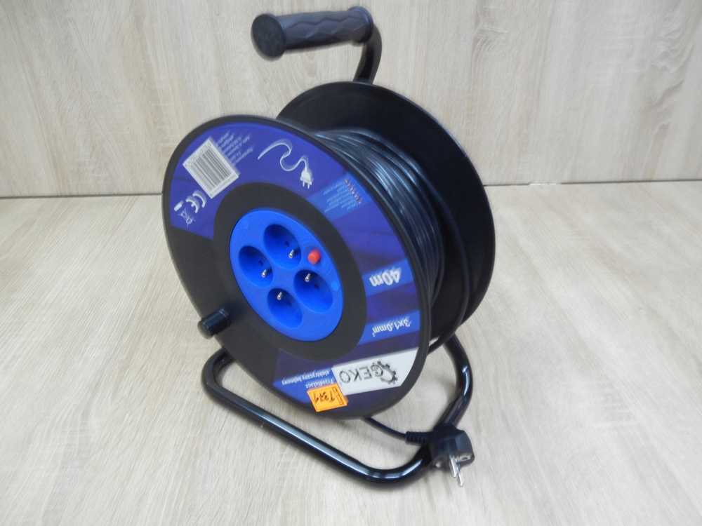 Geko Elektrinis būgninis ilgintuvas 3x1.0mm2 40m (1)