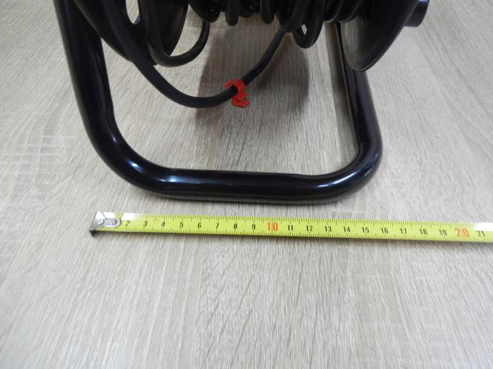 Geko Elektrinis būgninis ilgintuvas 3x1.0mm2 40m (1)